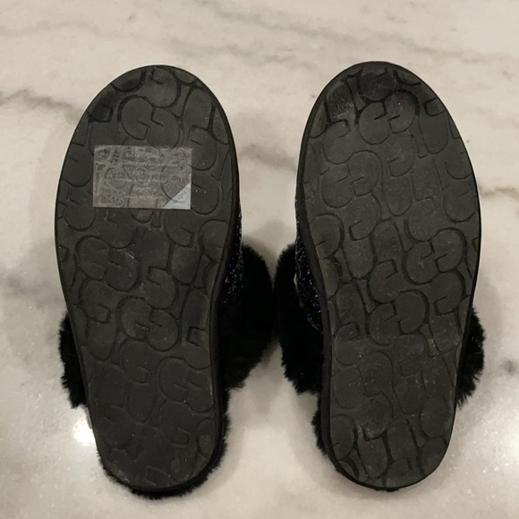 UGG Scuffette II - Picture 6 of 7